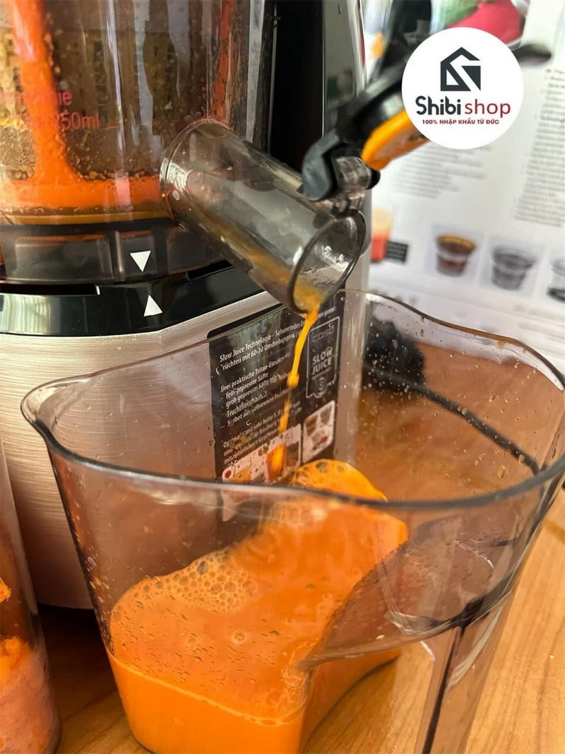 Máy ép chậm Caso SJW550